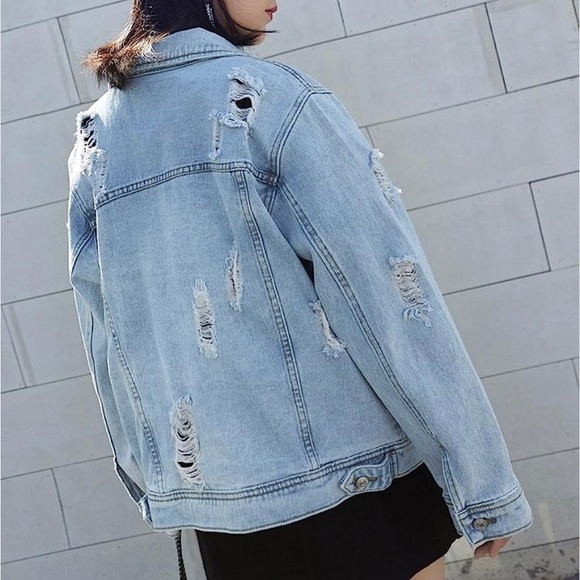 JUDYBRIDAL Oversize Distressed Denim Jacket Sz L NEW MFRP $45 - Picture 6 of 8